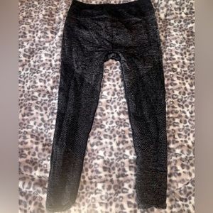 Fabletics crop leggings